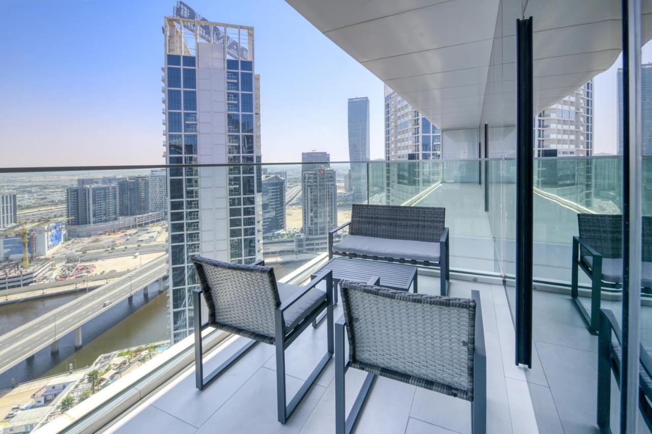 Maison Privee - Luxury, Spacious, Modern Near Burj Khalifa And Dubai Canal 外观 照片