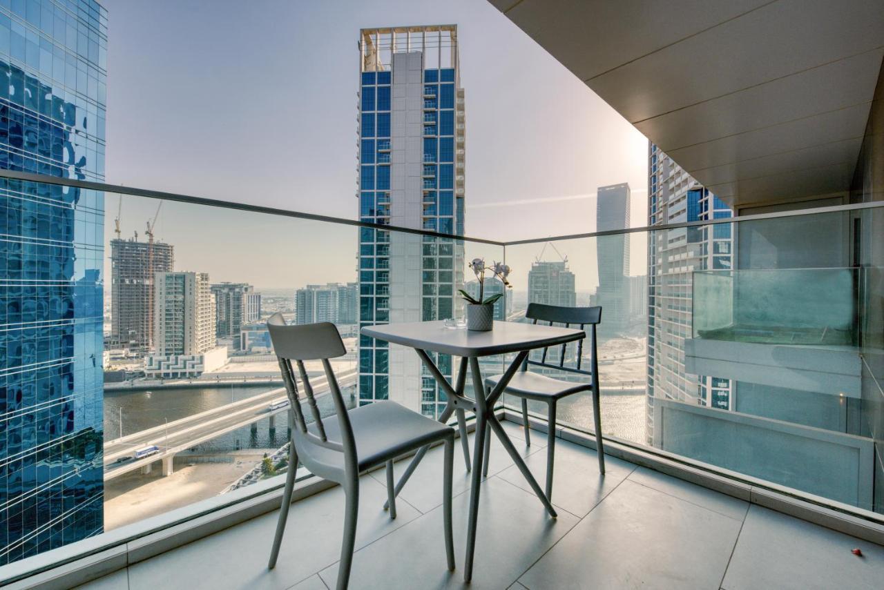 Maison Privee - Luxury, Spacious, Modern Near Burj Khalifa And Dubai Canal 外观 照片
