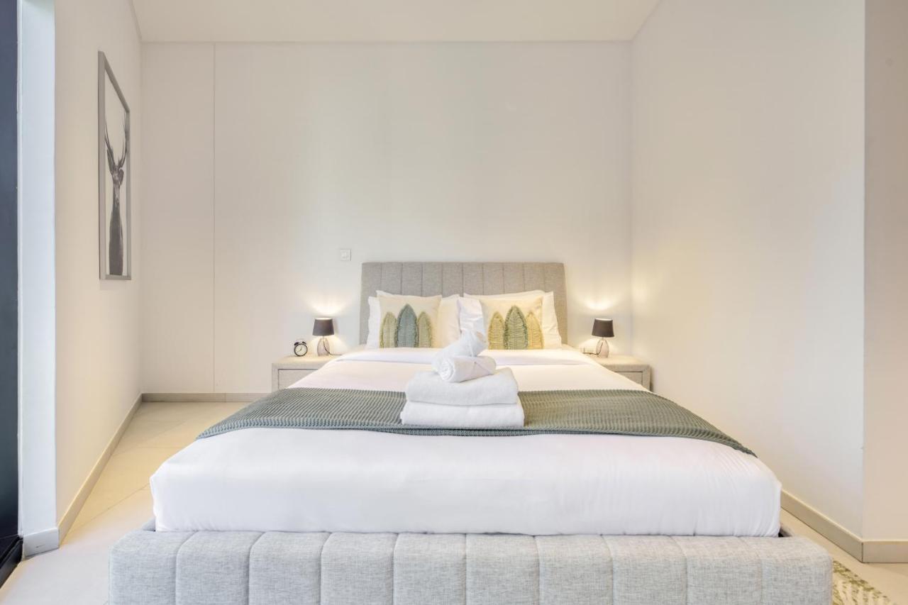 Maison Privee - Luxury, Spacious, Modern Near Burj Khalifa And Dubai Canal 外观 照片